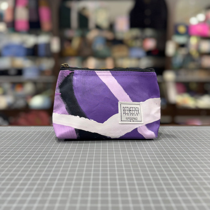 The Painted Canvas No. 12 🧑‍🎨 Small Toiletry + Makeup Bag 🚃 Melbourne Collection