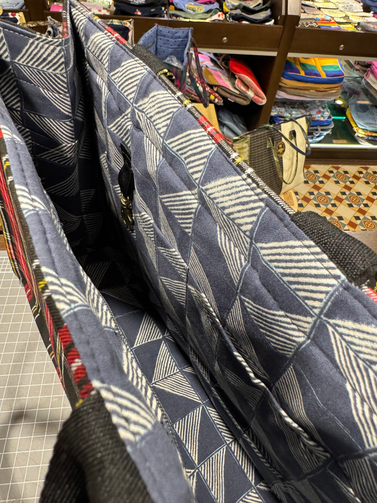 The Tartan No. 1 ❤️🖤 KOKYKAI BOOK TOTE