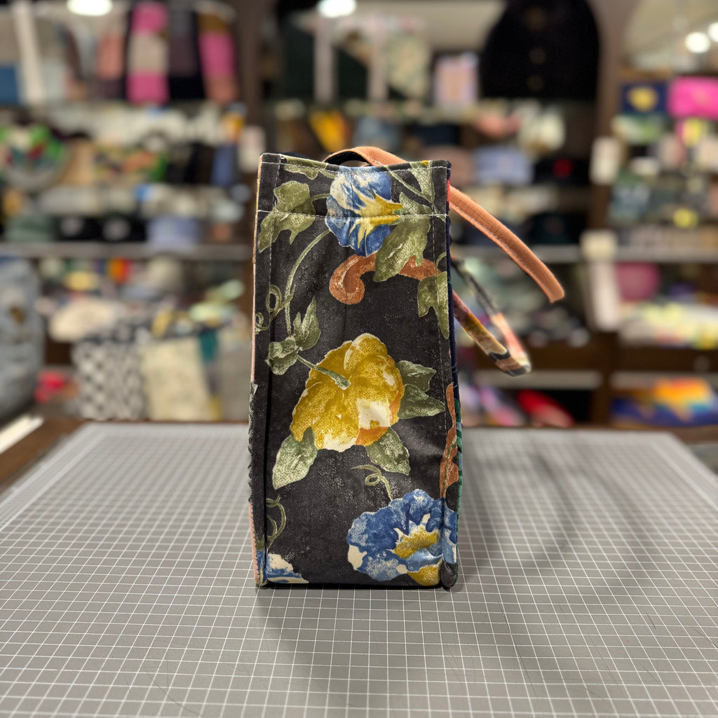 The St. Tropez No. 1 🏺 KOKYKAI BOOK TOTE