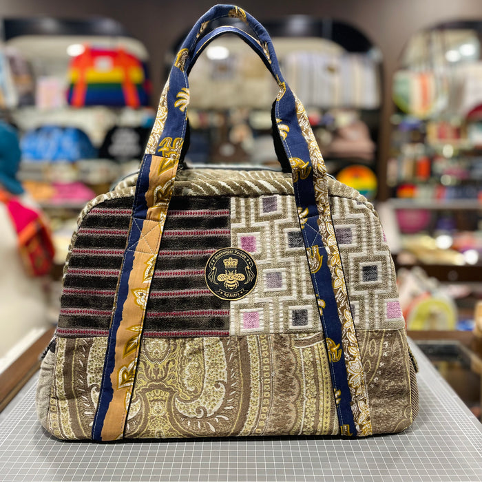 The Platinum Purple 💜  Medium BeeKeeper Weekender Da Vinci Collection
