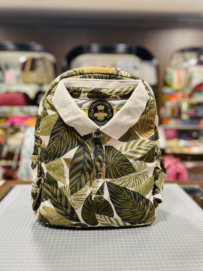 The Monstera Jungle 🌱  Classic Shirt BeeKeeper Parade Backpack
