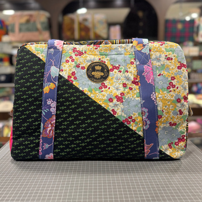 The Night Flowers 🌸 🌑 Large BeeKeeper Weekender (Da Vinci Collection)