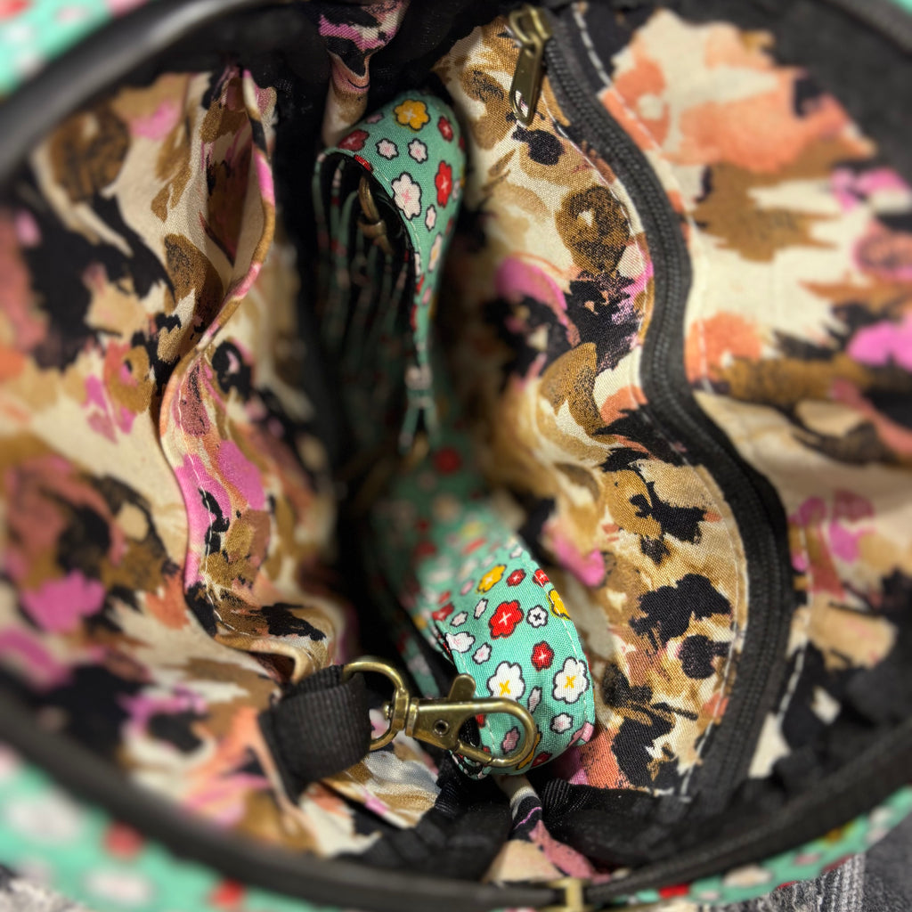 The Floral Garden 🌼🌸  BeeKeeper Luna Handbag 🌙
