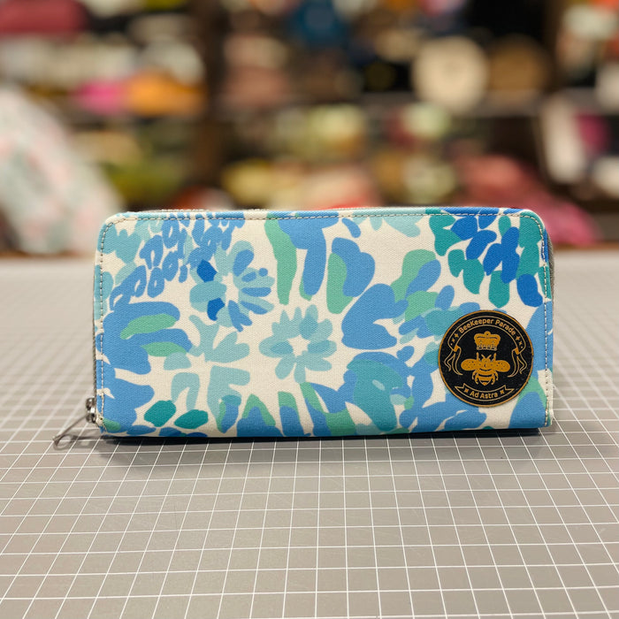 The Blue Blossoms 💙 BeeKeeper Purse