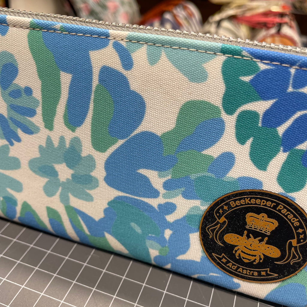 The Blue Blossoms 💙 BeeKeeper Purse