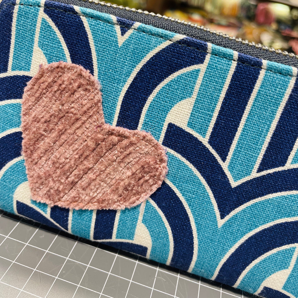 The Pink Heart 🩷 BeeKeeper Purse