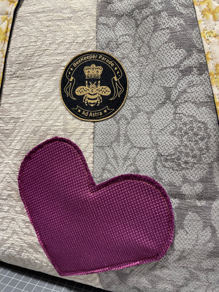 The Purple Heart 💜  Medium BeeKeeper Weekender Da Vinci Collection