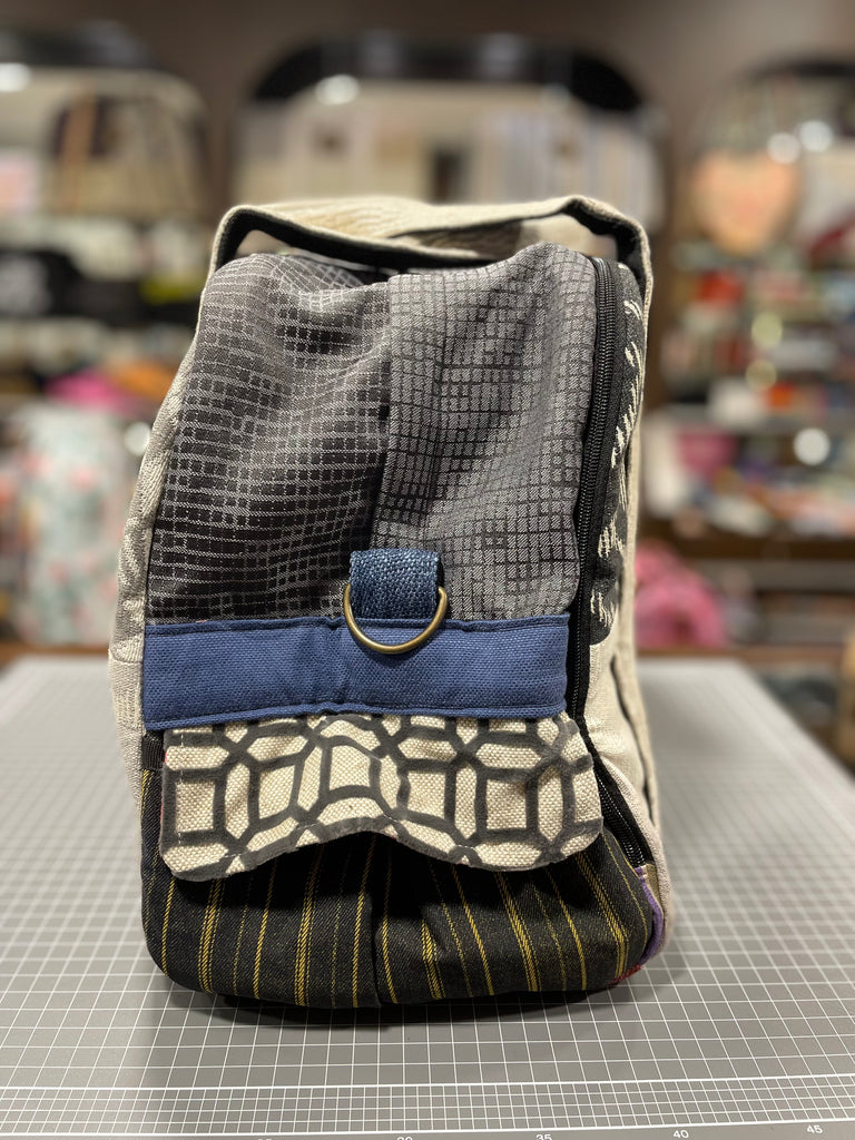 The Red Heart ❤️ Medium BeeKeeper Weekender Da Vinci Collection