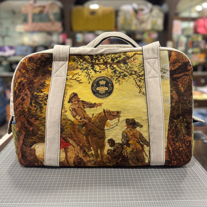 The Frontier Tapestry 🐴 Large BeeKeeper Weekender (Da Vinci Collection)