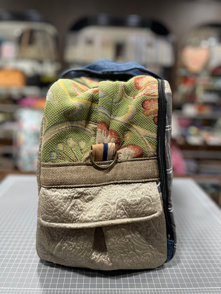 The Orange Heart 🧡 Large BeeKeeper Weekender (Da Vinci Collection)