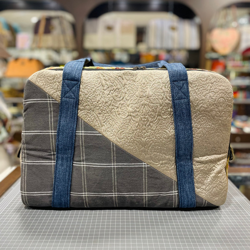 The Orange Heart 🧡 Large BeeKeeper Weekender (Da Vinci Collection)