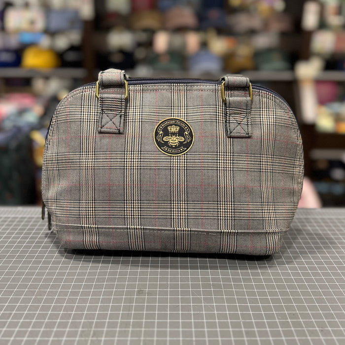 The Tartan Highland 🏔 BeeKeeper Clamshell 🐚 Handbag