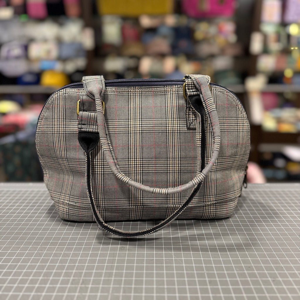 The Grey Tartan 🐨 BeeKeeper Clamshell 🐚 Handbag