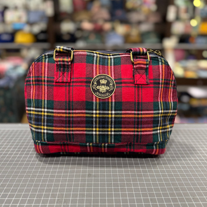 The Red Tartan 🍎 BeeKeeper Clamshell 🐚 Handbag