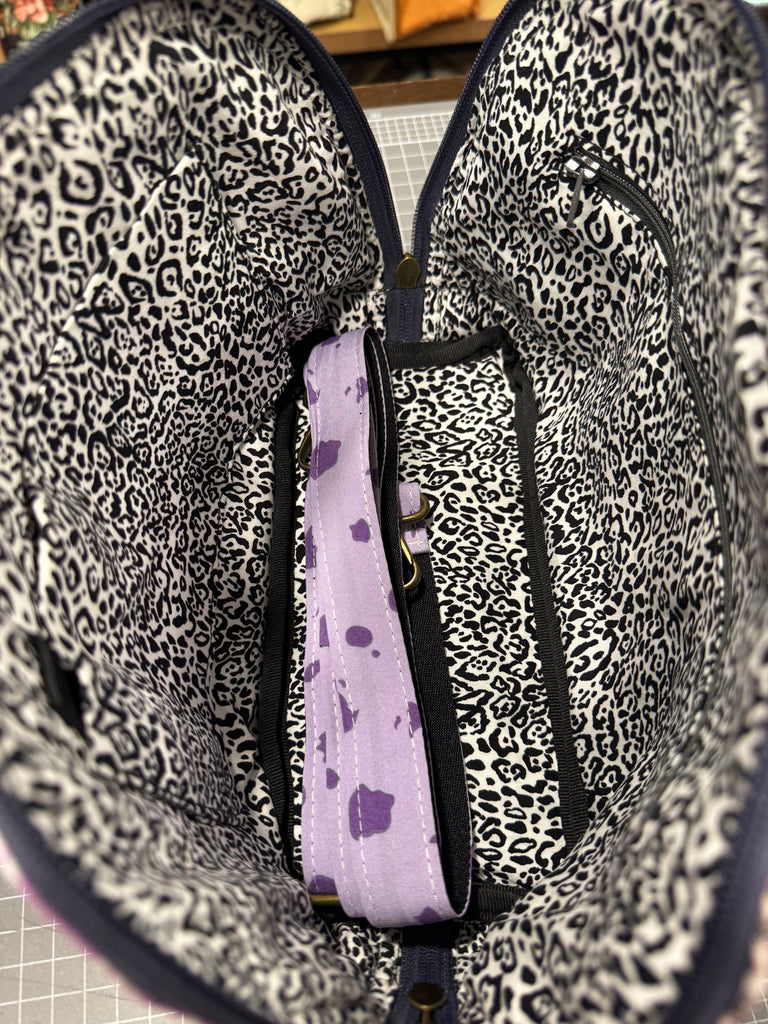 The Purple 💜 Sweetest Thing 🍬 BeeKeeper Clamshell 🐚 Handbag