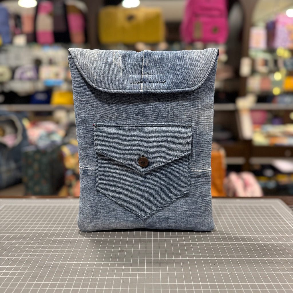 The Blue Jeans 👖 10.5 inch BeeKeeper Tablet/iPad Sleeve