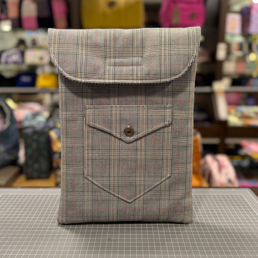 The Grey Tartan 🐨 13.3inch BeeKeeper Laptop Sleeve