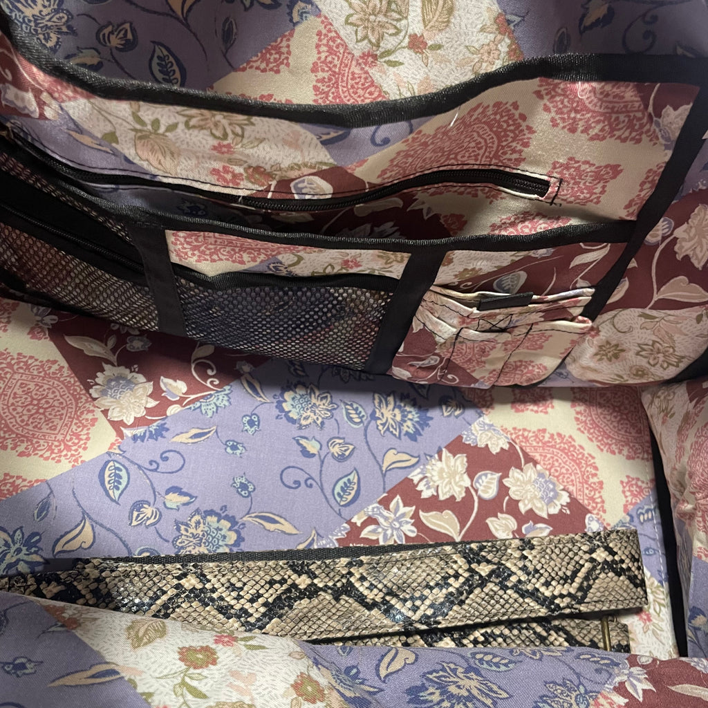 The Floral and Patterns No.2 🌼❦ Large BeeKeeper Weekender (Da Vinci Collection)