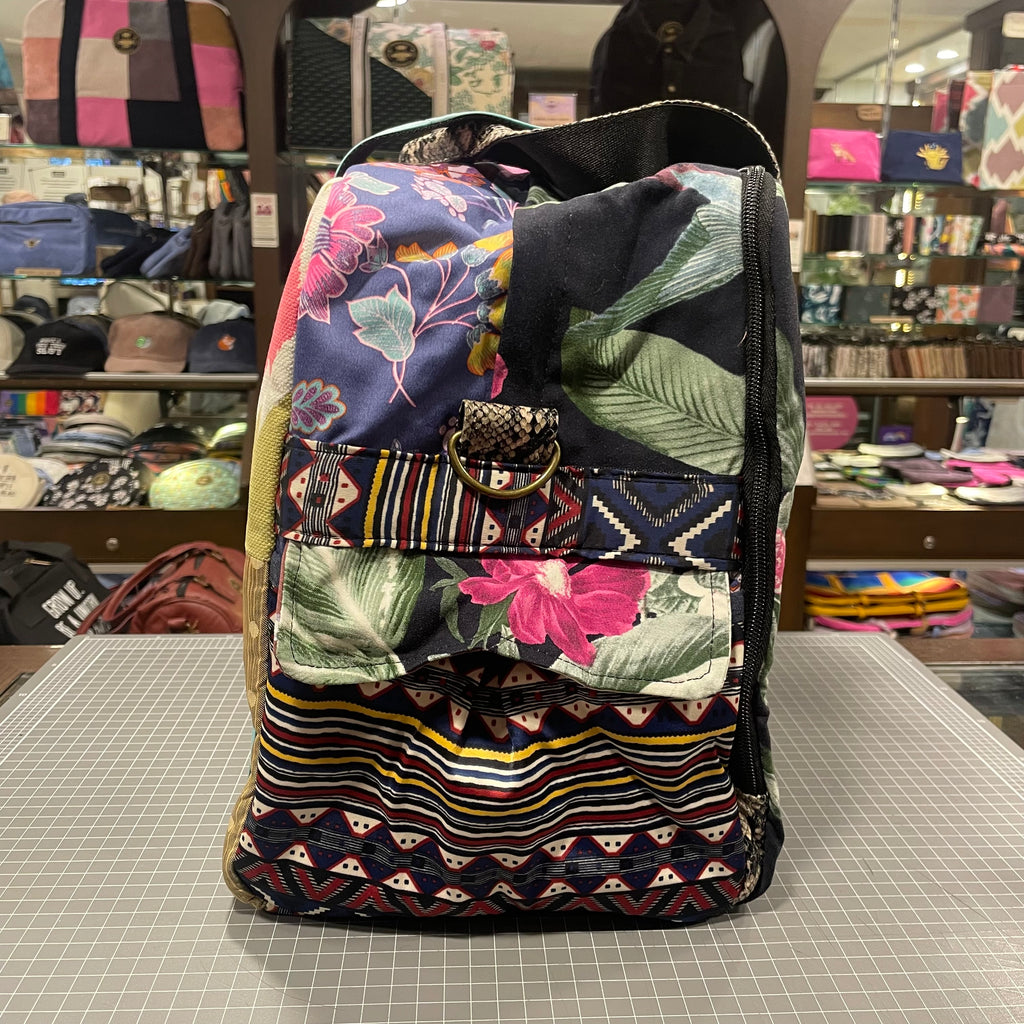 The Floral and Patterns No.2 🌼❦ Large BeeKeeper Weekender (Da Vinci Collection)