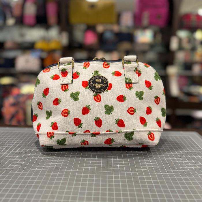 The Strawberry 🍓 BeeKeeper Clamshell 🐚 Handbag