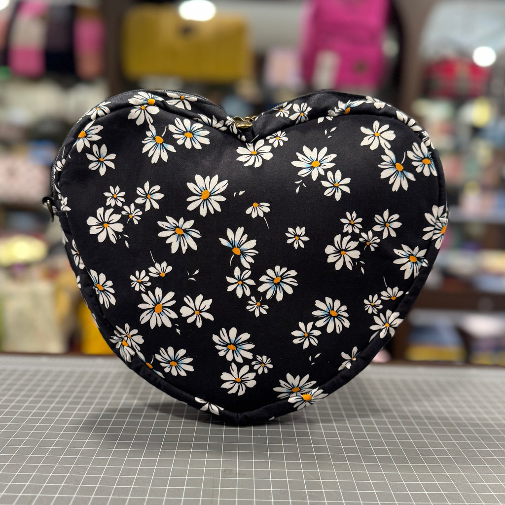 The Midnight Daisies 🌼 KOKYKAI LOVE HEART V.2 ♥️
