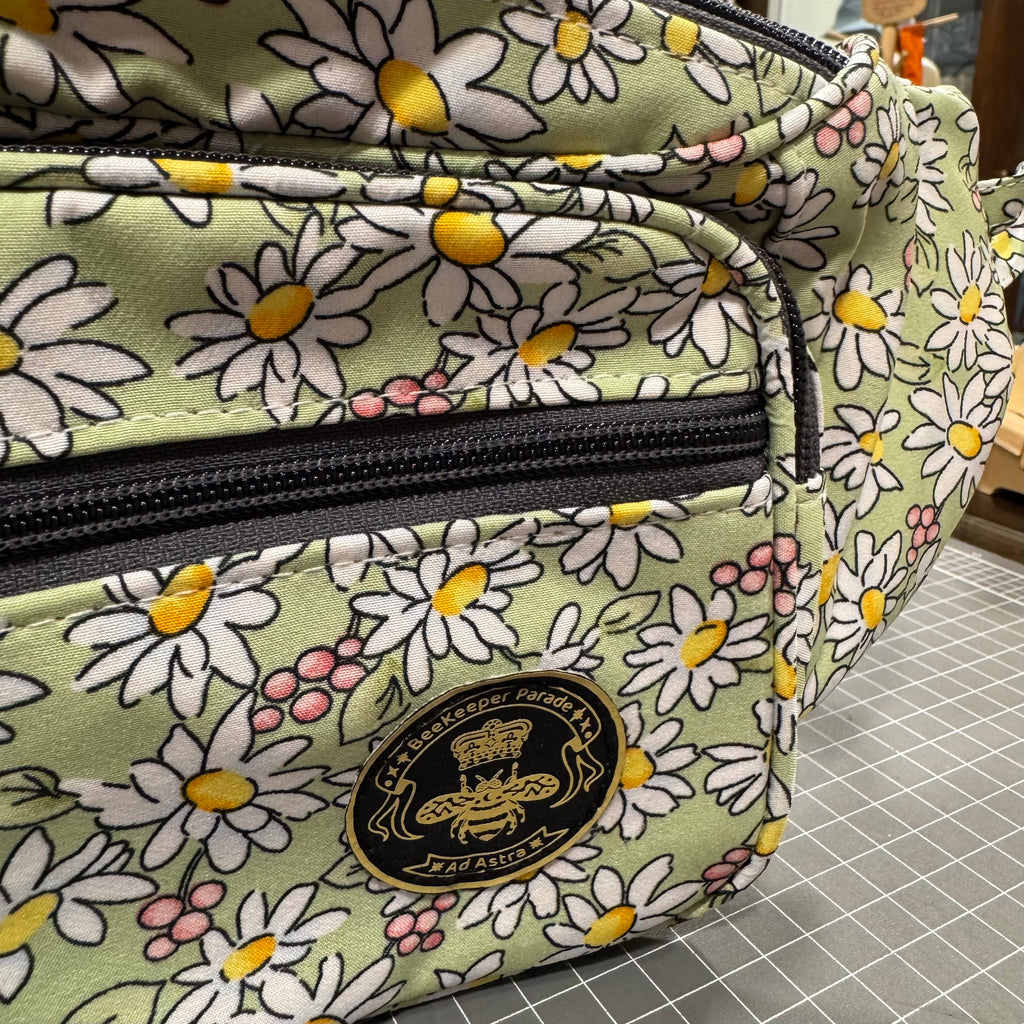 The Daisy Green 💚 BeeKeeper Bumbag