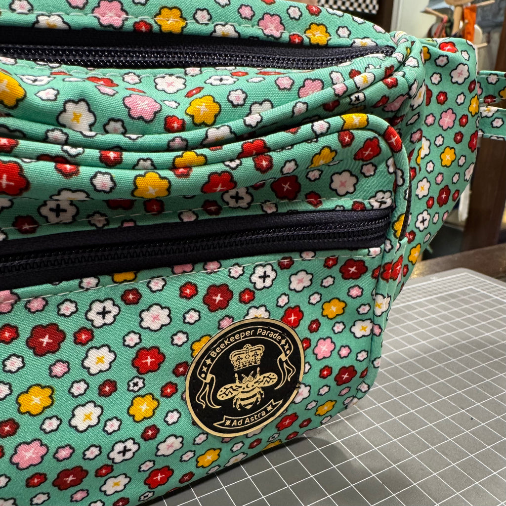 The Floral Garden 🌸🌼 BeeKeeper Bumbag
