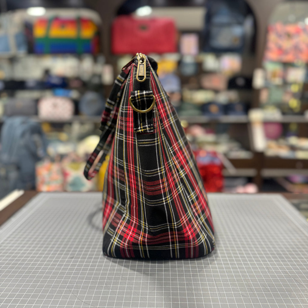 The Tartan BLACK+RED ❤️🖤 KOKYKAI LOTUS Tote