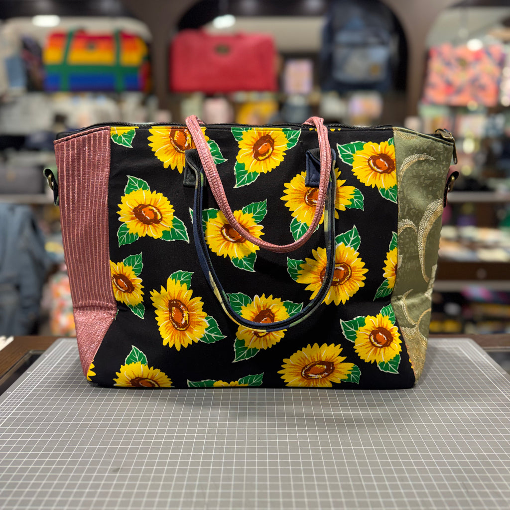 The Sunflower Party 🌻 KOKYKAI LOTUS Tote