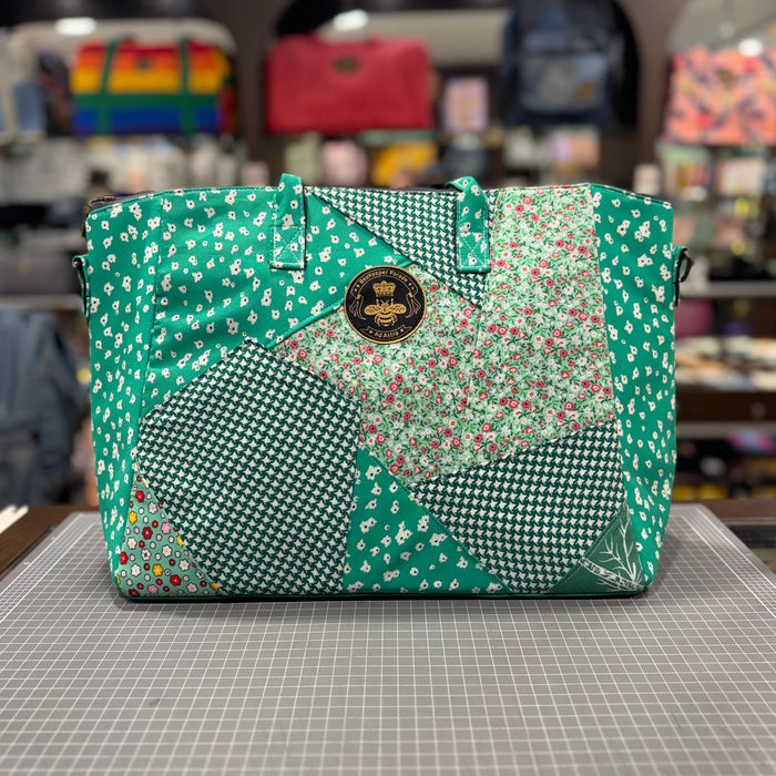 The Green 💚 Sweetest Thing 🍬 KOKYKAI LOTUS Tote