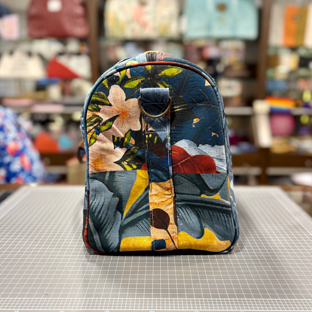 The Sunlight Cheetah 🐆☀️ BeeKeeper Carry-All (Da Vinci Collection)