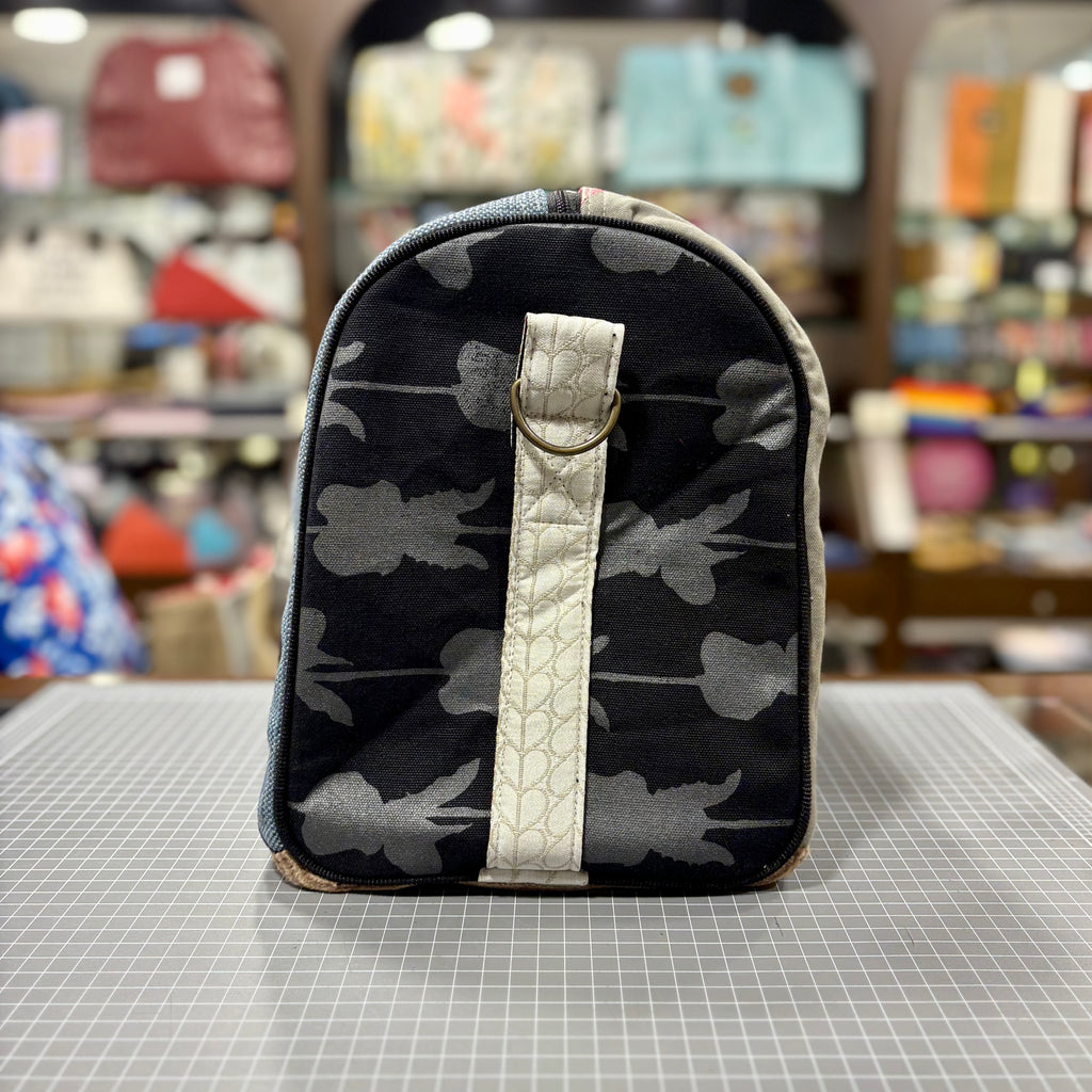The Blue Blossom 💙🌸 BeeKeeper Carry-All (Da Vinci Collection)