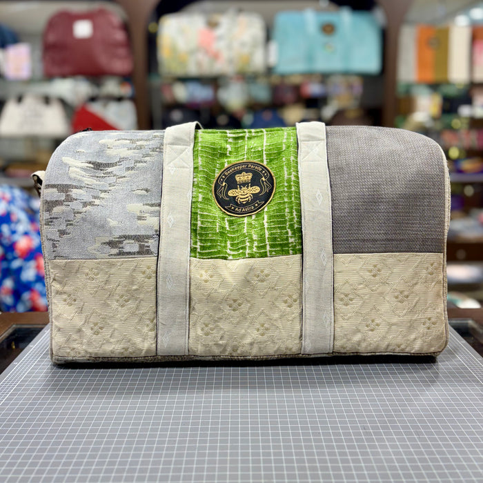 The Evergreen Winter 🌲 BeeKeeper Carry-All (Da Vinci Collection)