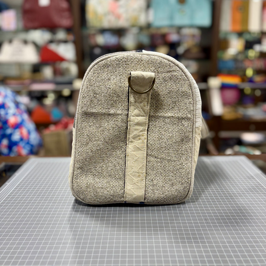 The Evergreen Winter 🌲 BeeKeeper Carry-All (Da Vinci Collection)