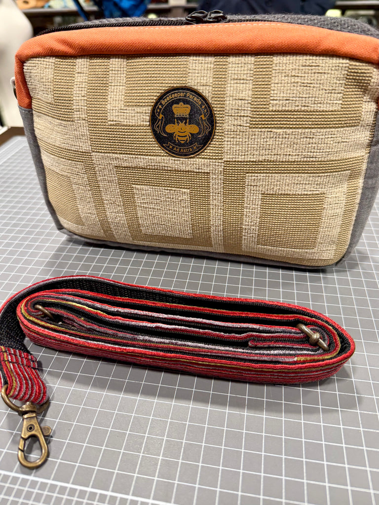 The Athena 🏺 KOKYKAI CROSSBODY BAG