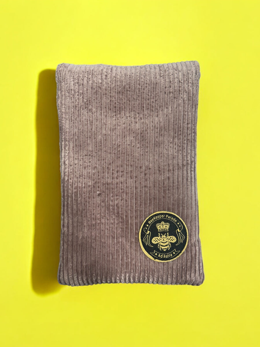The Lilac 💐 Corduroy 7.5 inch Beekeeper Kindle Sleeve