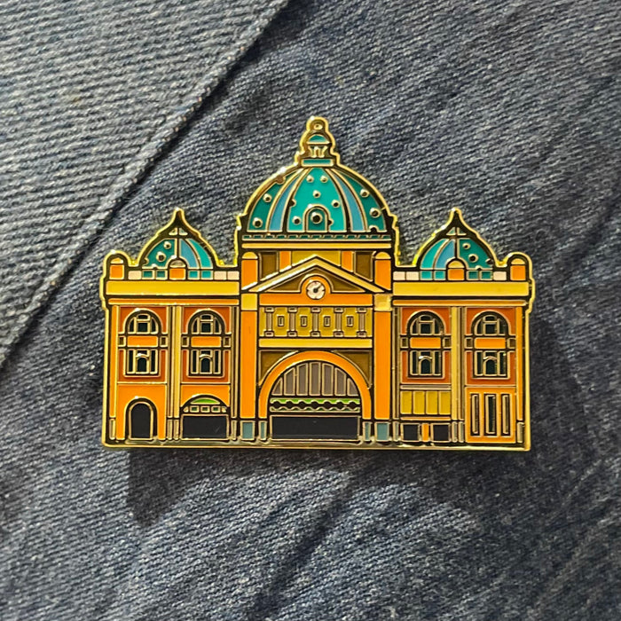 BeeKeeper Parade's Flinders Street Station Pin 🚂