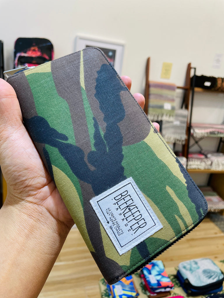 The Camouflage BeeKeeper Purse